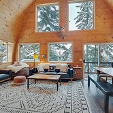 Hot Tub & Sauna: Mountain Living at Hyak Cabin!