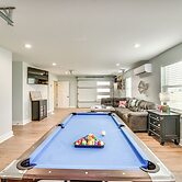 Walk to Wilkins Beach: Spacious Home w/ Hot Tub