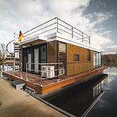 Houseboat in Weserbergland With Lake View