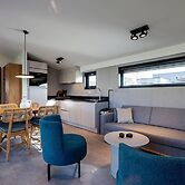 Docklodge Stay by the Water