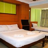 I-ROOMZ Bagyas Residency