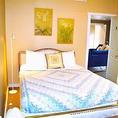 Room-cozy Nest 5 Near UND Campus