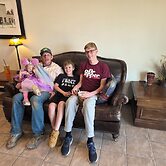 New Western Inn & Suites