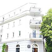 Heritage Haven Luxurious Apartment in City Center