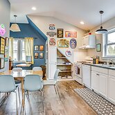 Close to Trails & Town! Artsy Apt in Frankfort