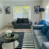 Bungalow - Sleeps 6 - Garden - Wheelchair Access