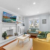 Stylish 3BR Whitby Home in Prime Location