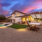 5BR Citrus Estate Sleeps 13 Free Htd Pool Gameroom