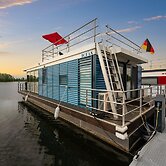 Hausboot am Prerauer Stich in Zehdenick