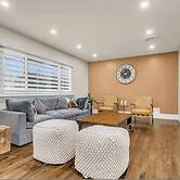 Fall Getaway With Hot Tub Fire Pit and Games