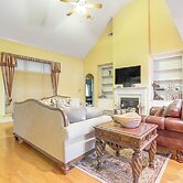 Family-friendly Gem w/ Home Office in Memphis