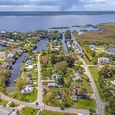 Fishing Paradise: Lake Poinsett Home w/ Deck!