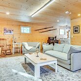 Hiking & Snowmobile Trails On-site: Alton Retreat!