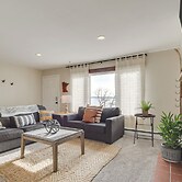 Fire Pit, Waterfront + Boat Dock: Detroit Lake Gem