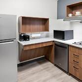 Everhome Suites Portsmouth - Newington by Choice Hotels