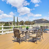 Near Ramona Wineries: Mtn-view Haven w/ Large Yard