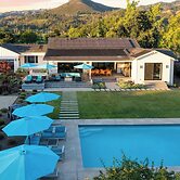 Luxe, Pool, Spa, Fire Pit, Game Room, Piano Sonoma Pool Retreat by Ava