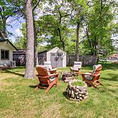 Near Golf & Pelican Lake: Log Cabin w/ Deck!