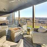 Dale Hollow Lake Views & Hot Tub: Tennessee Escape