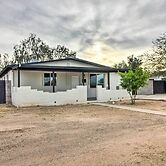 Charming Home ~ 7 Mi to Downtown Tucson!