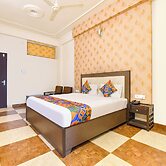 Fabhotel Dream Palace