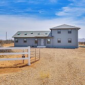 Stargazer's Delight: Mtn-view Pearce Home w/ Deck!