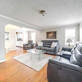 Walk to Lake Erie & Beach Access: Home w/ Deck!