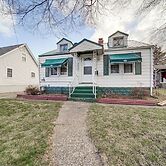 Walk to Lake Erie & Beach Access: Home w/ Deck!