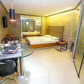 Raru's Via Costeira - Adults Only