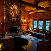 Rustic Modern Cabin w Hot Tub 1 5 hrs From NYC
