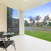 Zen Coastal Hideaway Modern Hospital Beach