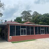 Capital O 91126 The Raga Chalet