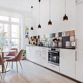 Lady on the Lane- 2 bed Primrose Hill - by Out of Office Lifestyle