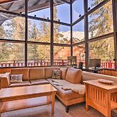 Girdwood Getaway w/ Slope Views: Walk to Lift!