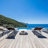 Architect Villaproperty Sea View Close to the Beaches