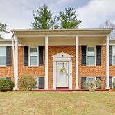1 Mi to Dtwn Lynchburg: Charming Family Home!