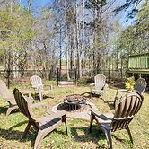 Bike, Hike & Unwind at Doodle Trailside Retreat