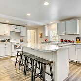 2 Mi to Road America: Pet-friendly Duplex!