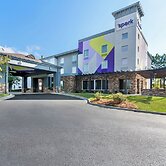 Spark by Hilton Dothan