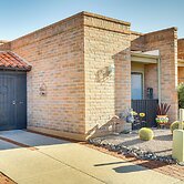 Close to Golf: Mtn-view Townhome in Green Valley