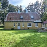5 Star Holiday Home in Albaek