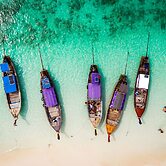 BJ&Radisson SeaView Hotel