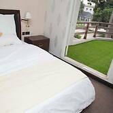 Enclave Hills Hotel