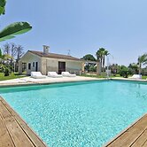 Villa With Swimming Pool Sleeps 8 Three Bedrooms