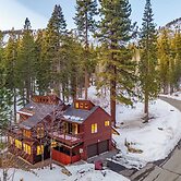Views + Mins to Skiing, Lake, & Incline Village Incline Serenity by Av