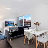 Kozyguru | Harris Park | Charming 1R Two-Story Apt