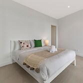 Kozyguru | Mortlake | Lovely 2 Bed Apt