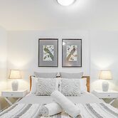 Kozyguru | Barangaroo | Waterfront Views Studio