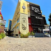 Royal Plaza Inn by RAK Rooms