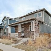 17 Mi to Denver Zoo: Family-friendly Aurora Home